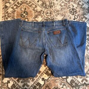 Men’s wrangler jeans!